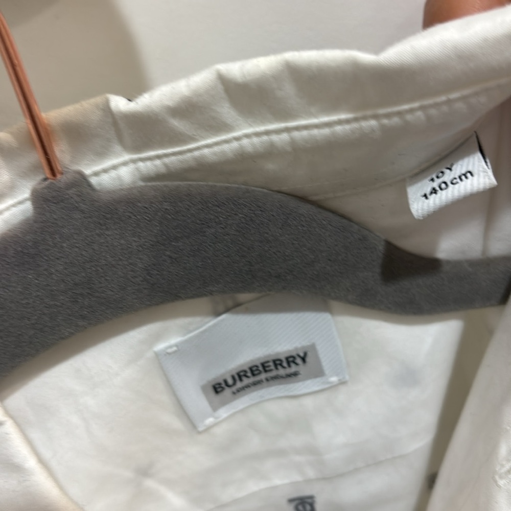 Boys Burberry Polo - Picture 2 of 3